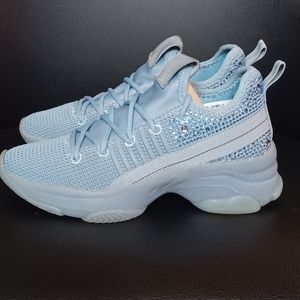 Madden girl sneakers women size 6